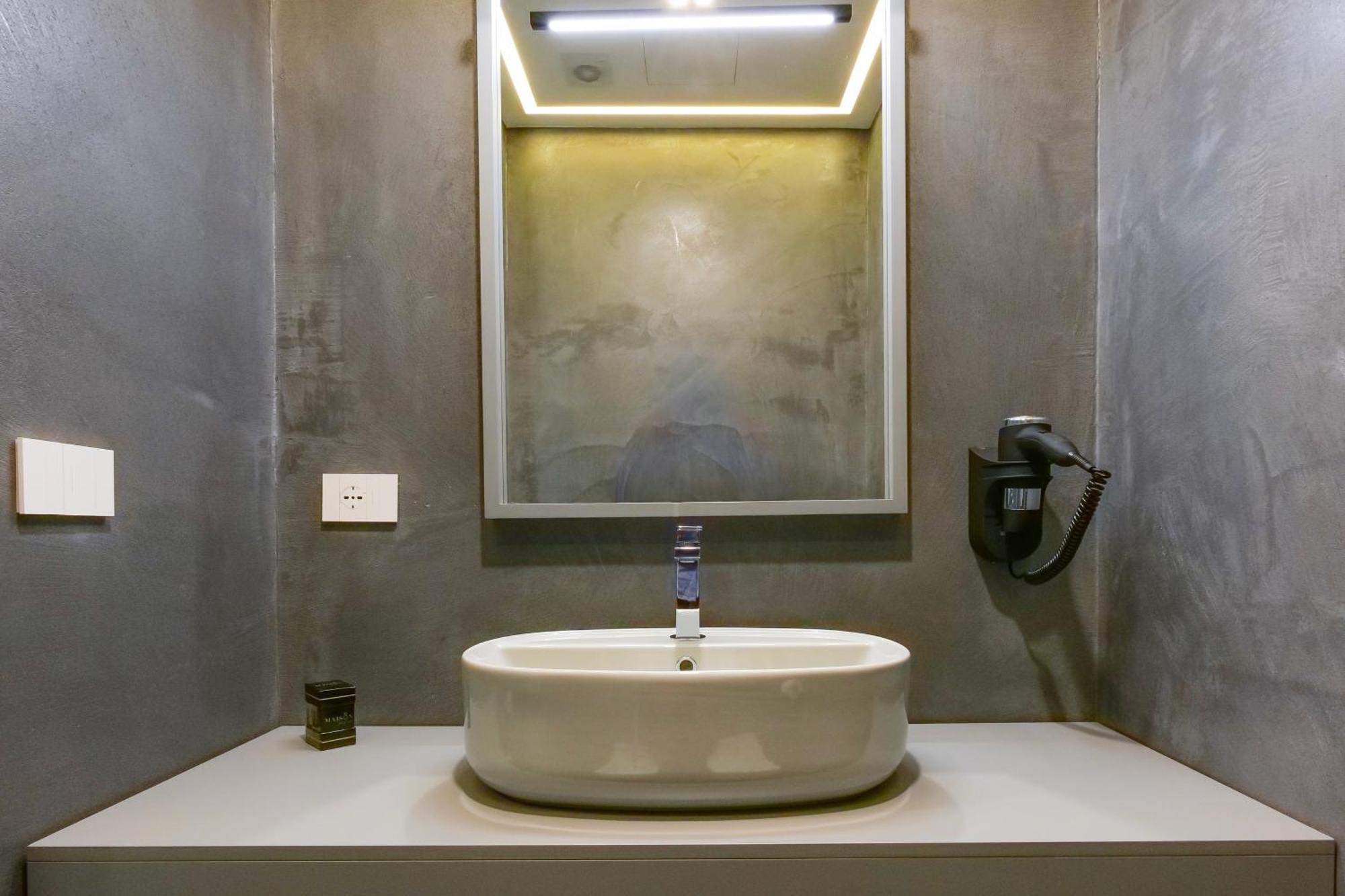 Maison San Carlo Luxury Suites Наполи Екстериор снимка